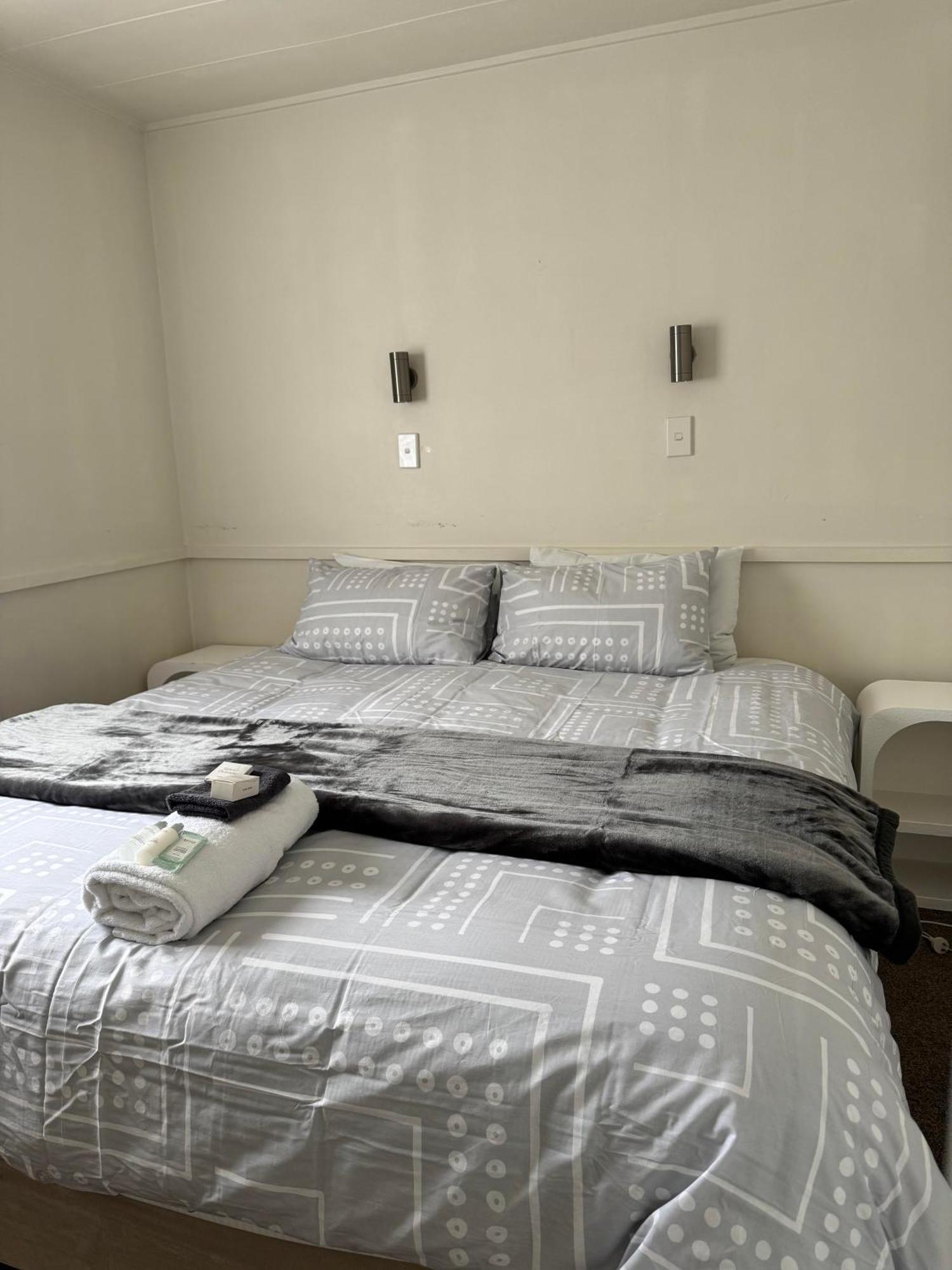 Wairoa Motel Bagian luar foto